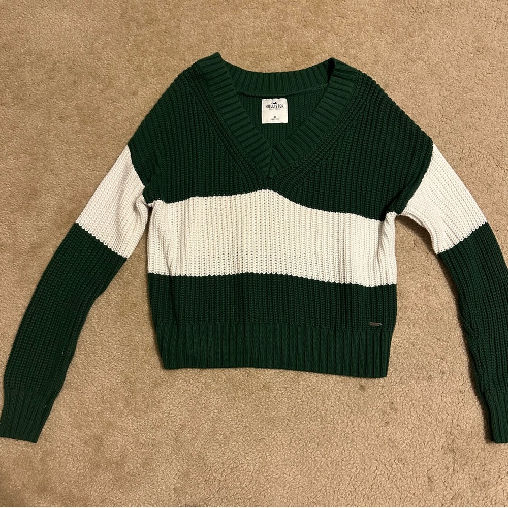 Hollister sweater